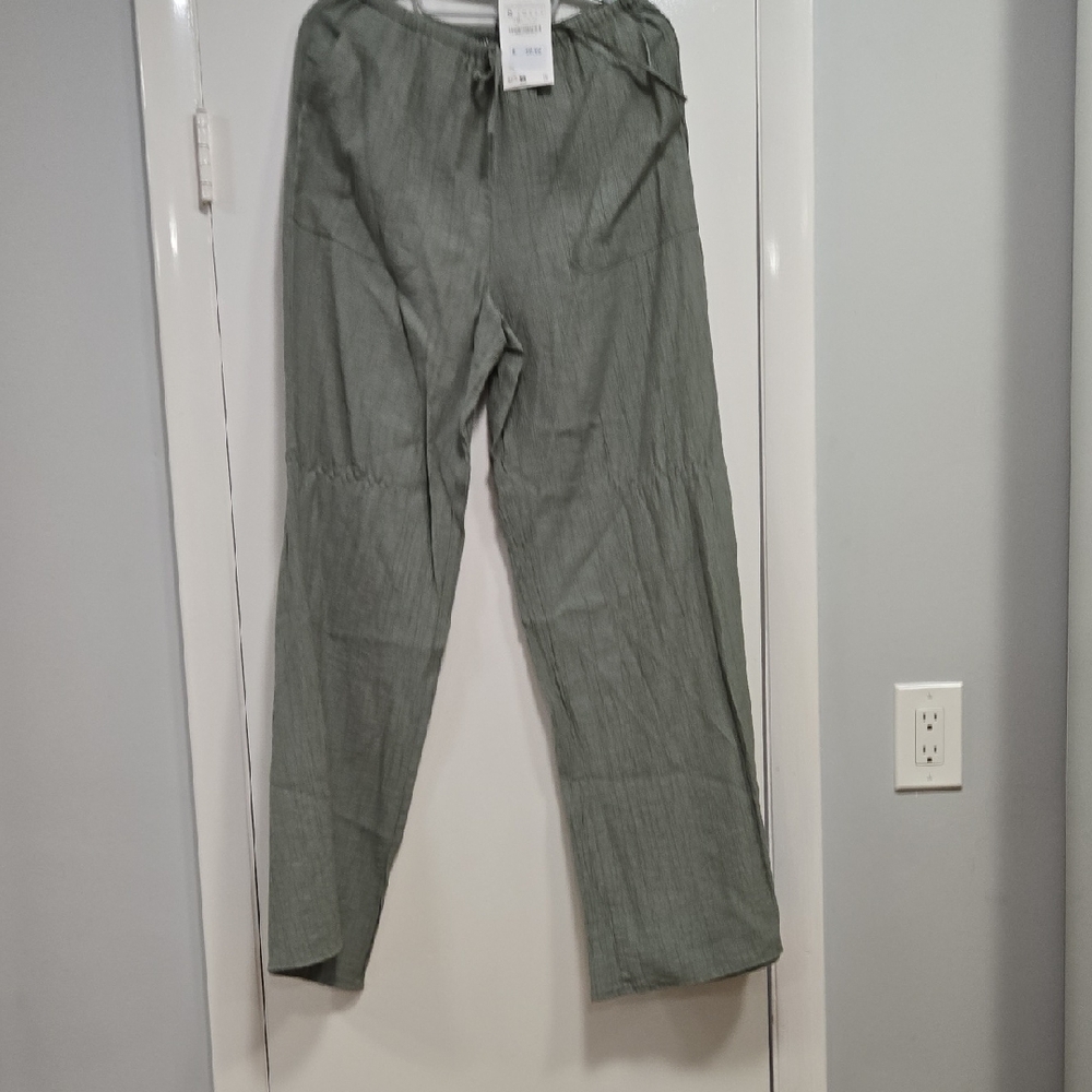 Zara Ladies Wide Leg Gray Pants Lightweight Great For Travel